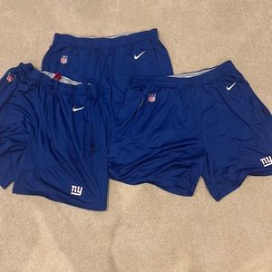 XL New York Giants team issued shorts.